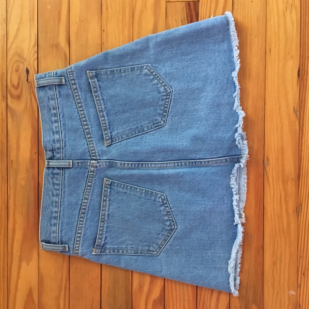 button down jean skirt - Picture 3 of 4